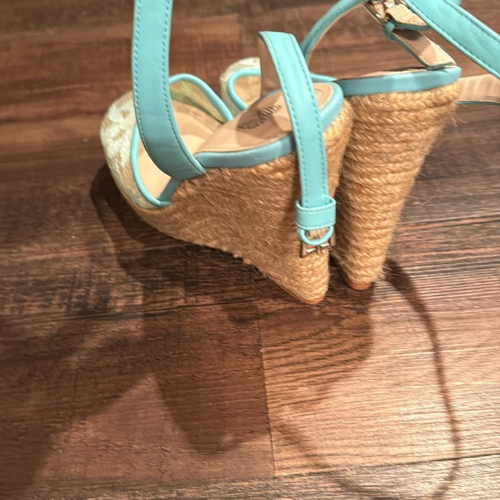 Wedges with lace detail - Picture 3 of 5